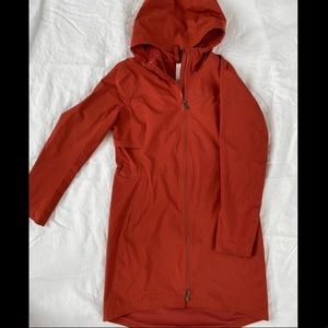 LuluLemon Rain Rebel Jacket in Cayenne Size 6